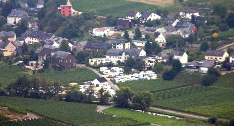 28 Top-Plätze für Wintercamping an der Mosel 17 Stellplatz Neumagen-Dhron