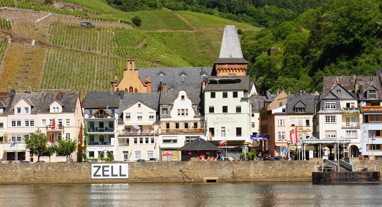 80 TOP Campingplätze und Stellplätze an der Mosel