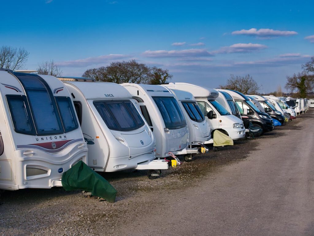 Ratgeber: Caravan und Wohnmobil winterfest machen
