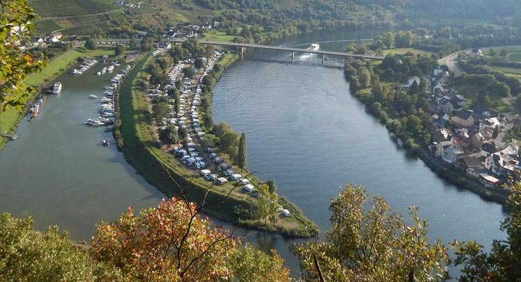 80 TOP Campingplätze und Stellplätze an der Mosel