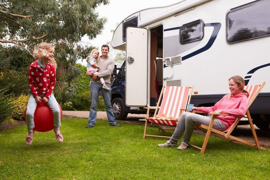 Rechtstipps: Was man vor dem Urlaub mit dem Wohnmobil wissen sollte